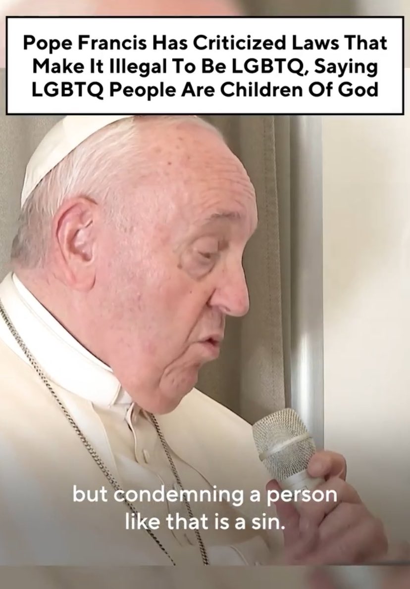 magnumysterium's tweet photo. See the difference? Thats why I’m proud being a Catholic. 

Gereja Katolik memang tidak pernah membenarkan dosa homoseksual, tapi lihat bagaimana Gereja mengangkat martabat kemanusiaannya, daripada fokus berorientasi pada kebencian terhadap LGBT dan orangnya. 

hate the sin, not the person!!