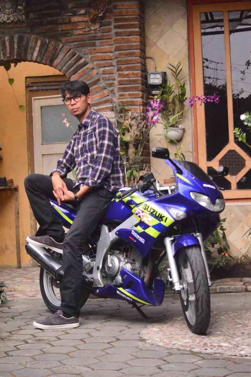 QinanAlbar's tweet photo. #fxr150 https://t.co/vmlTrKI2YD