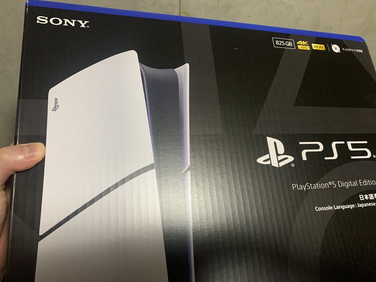 Omz9O's tweet photo. 買ってしまった！ https://t.co/W3wmtIqSaO