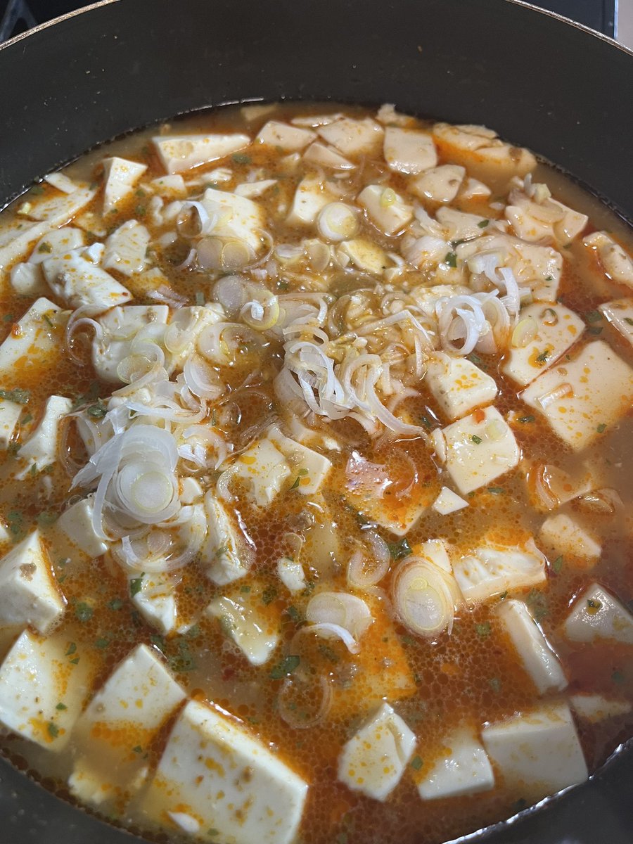 makoryou48's tweet photo. #晩ごはん
麻婆豆腐定食を食べます😋 https://t.co/xYOM5PUq1L