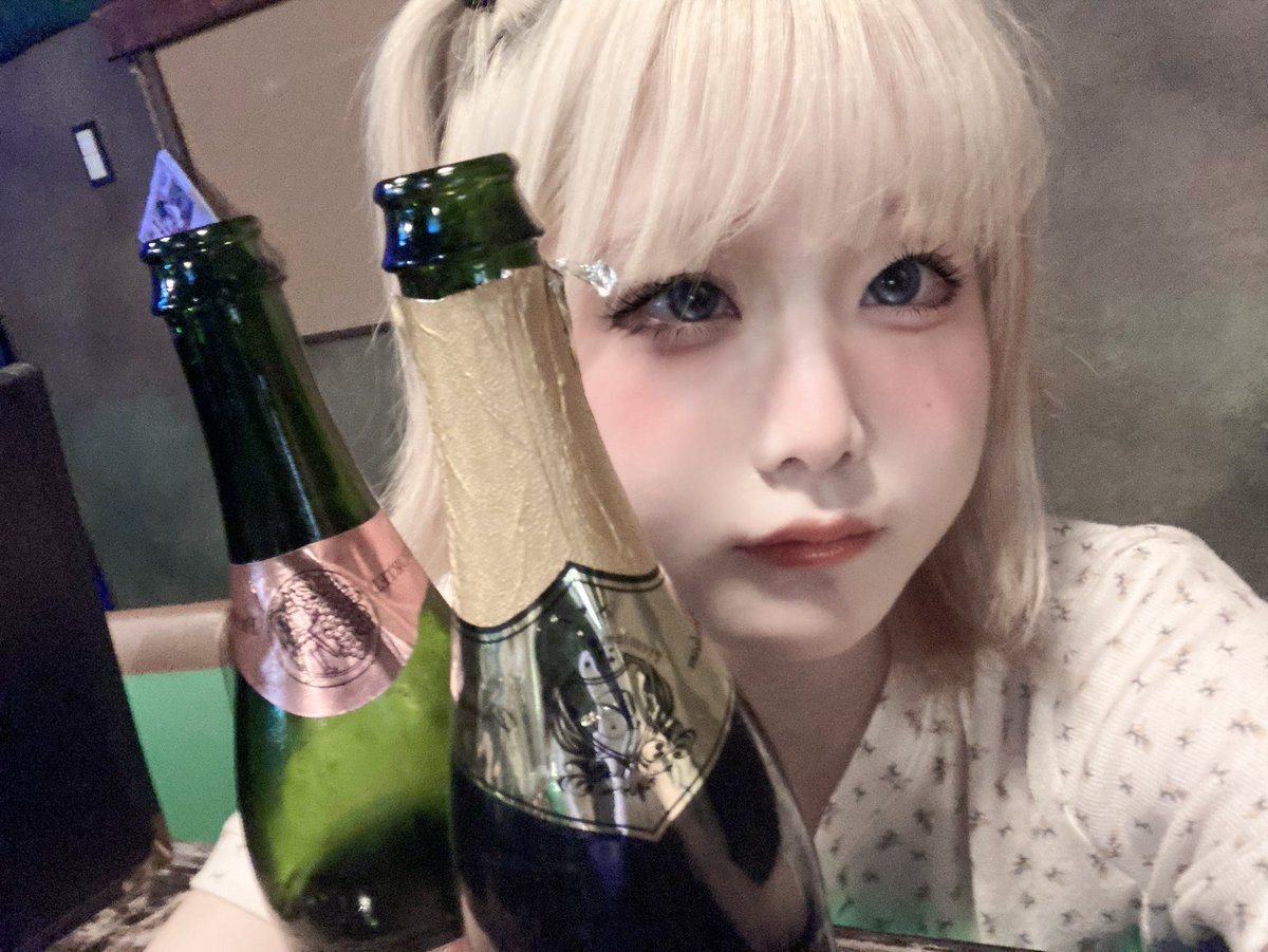 Shieru___zzz's tweet photo. 遅くなりましたがぎるあうとしてます！
お礼alt https://t.co/0iyfbzVS9W
