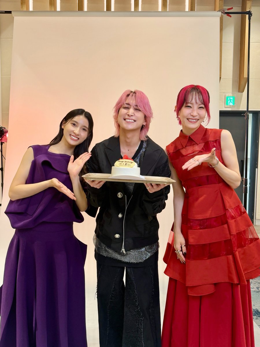 movie_matching's tweet photo. #土屋太鳳 × #佐久間大介 × #LiSA
オフショット公開🥀

7/5にお誕生日を迎えた佐久間さんのお祝いも🎂
3人で撮影したコンテンツの公開もお楽しみに

#映画マッチング TRUE LOVE
𝟗.𝟐𝟓(金) 全国劇場公開 https://t.co/4QYqizMeeG