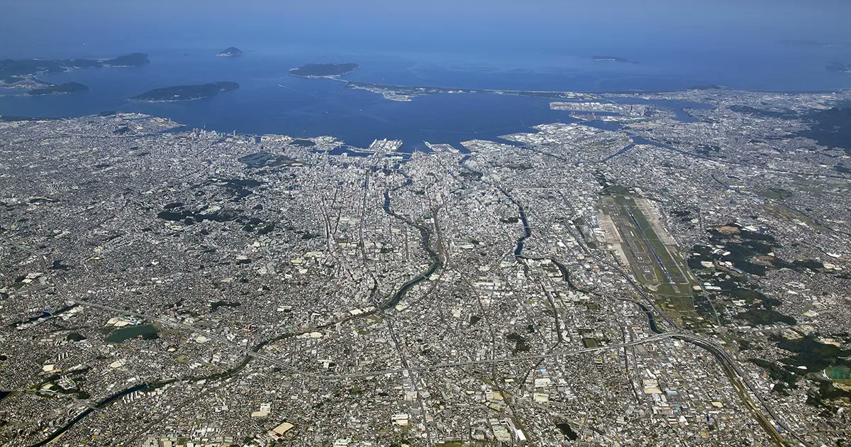 Fukuoka_leapup's tweet photo. 福岡市の中央ふ頭・博多ふ頭が生まれ変わる！？アジアの中で輝きを放つオンリーワンのみなとづくりとは https://t.co/gcCIAmP0P8 https://t.co/0mRFGGjE6f