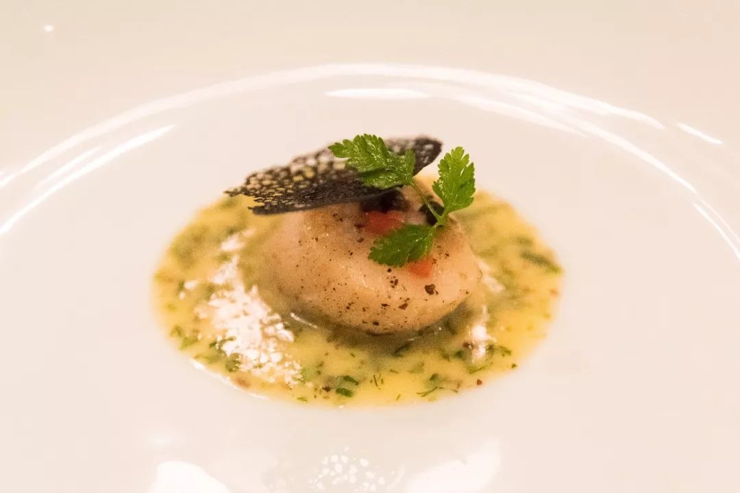 BjrnsenPeter's tweet photo. Just tried the new truffle risotto at that cozy downtown bistro—creamy, earthy, and so worth every bite! https://t.co/CwTBTE324r