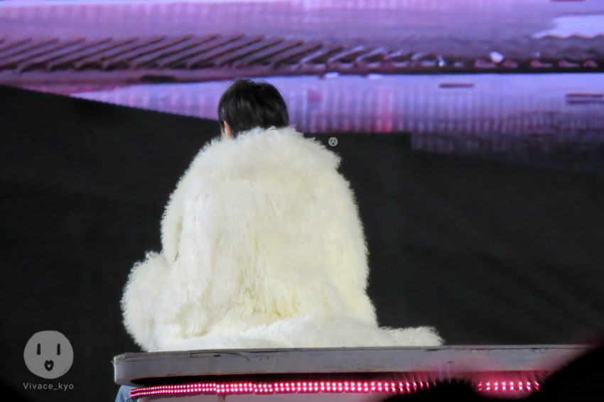 baobabcham72681's tweet photo. 하씨 뭐야 이 솜뭉치 https://t.co/kV7Ni4ULaH