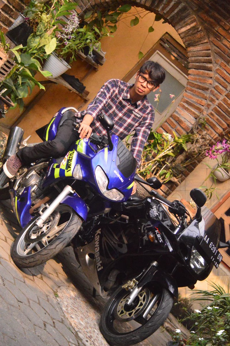 QinanAlbar's tweet photo. #fxr150 https://t.co/raojJ3wiIS