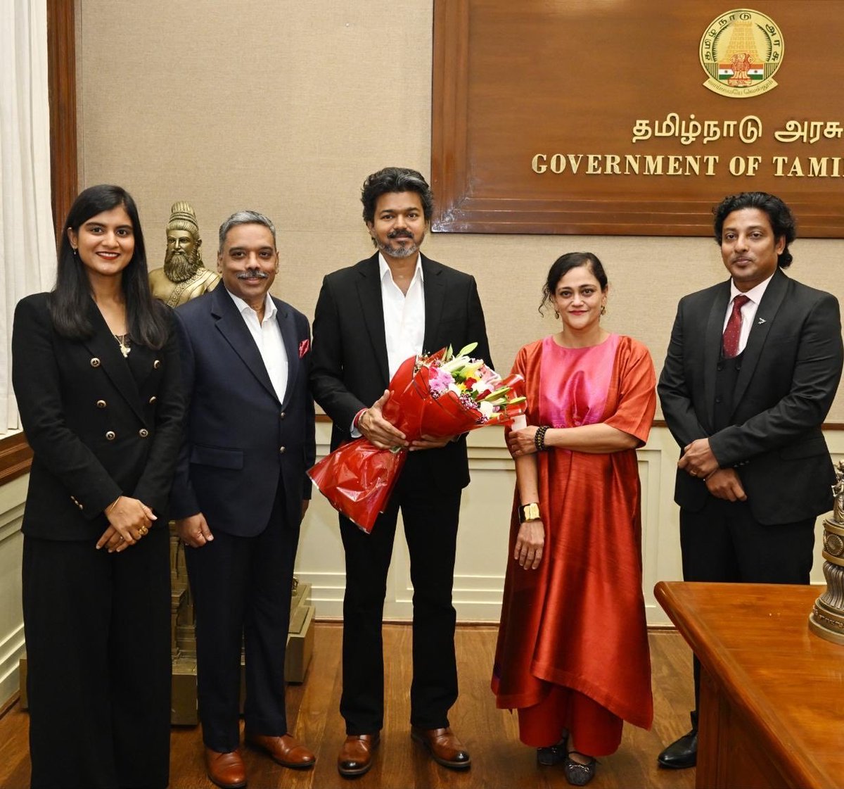 Akshita_N's tweet photo. Honoured to have met CM @TVKVijayHQ at the Secretariat today. Despite his busy schedule, he was exceptionally generous with his time and we thoroughly enjoyed our conversation on his vision for Tamil Nadu and the road ahead! @IndiaToday https://t.co/rMr4Id9qpU