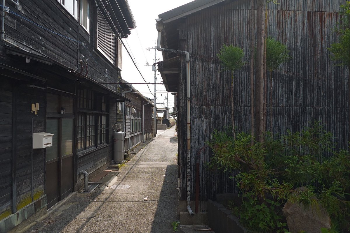 yamsan's tweet photo. YAMPHOTO, SIGMA BFとLeica ELMARIT-TL 18mm F2.8 ASPH. シルバーとみすゞ通りからさわやか海岸へ向かう路地
https://t.co/OPdhEvcne1
#sigma
#sigmabf
#Leica
#ELMARIT
#ELMARIT18mm
#ELMARIT18mmF28
#nagatocity
#長門市 https://t.co/JuoSHWmRrR