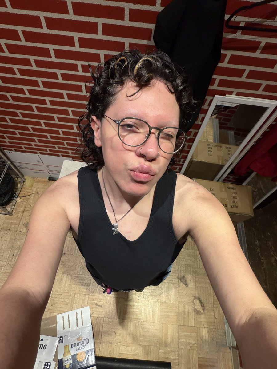 omgsaint tweet picture