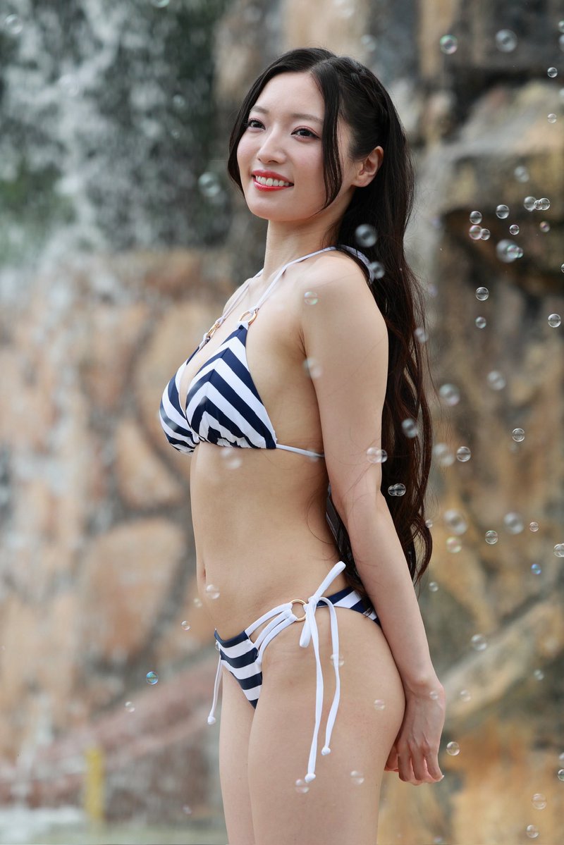 yosshii2222's tweet photo. 7/1  東京サマーランド　2部

やはり滝は涼しげで、イイね🎐

リキヤくん@rikiya_laftia、
あのんが好きな🫧ありがとう🙏

💙 桜田あのん@anon_laftia

ラフティア公式@laftiaofficial

7月11日デビューのアイドル姿も見にきて下さい🥳

#桜田あのん
#さくらだびーる
#ラフティア
#近代麻雀水着祭2026 https://t.co/GdM6OEyNWe