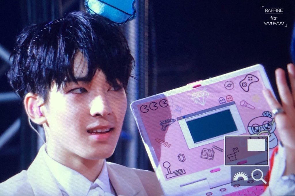 ahproditte's tweet photo. never forgetting wonwoo cute laptop 🥹 https://t.co/xFPUjtVVdE