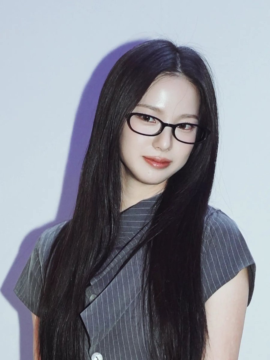 The_Yujinators's tweet photo. [260708] Yujin - Evergemiensis IG update: FastPaper Mag K-POP Party

#최유진 #Yujin #CHOI_YUJIN #ユジン #崔有真 #CLC #Kep1er https://t.co/2Q3evzVPOO