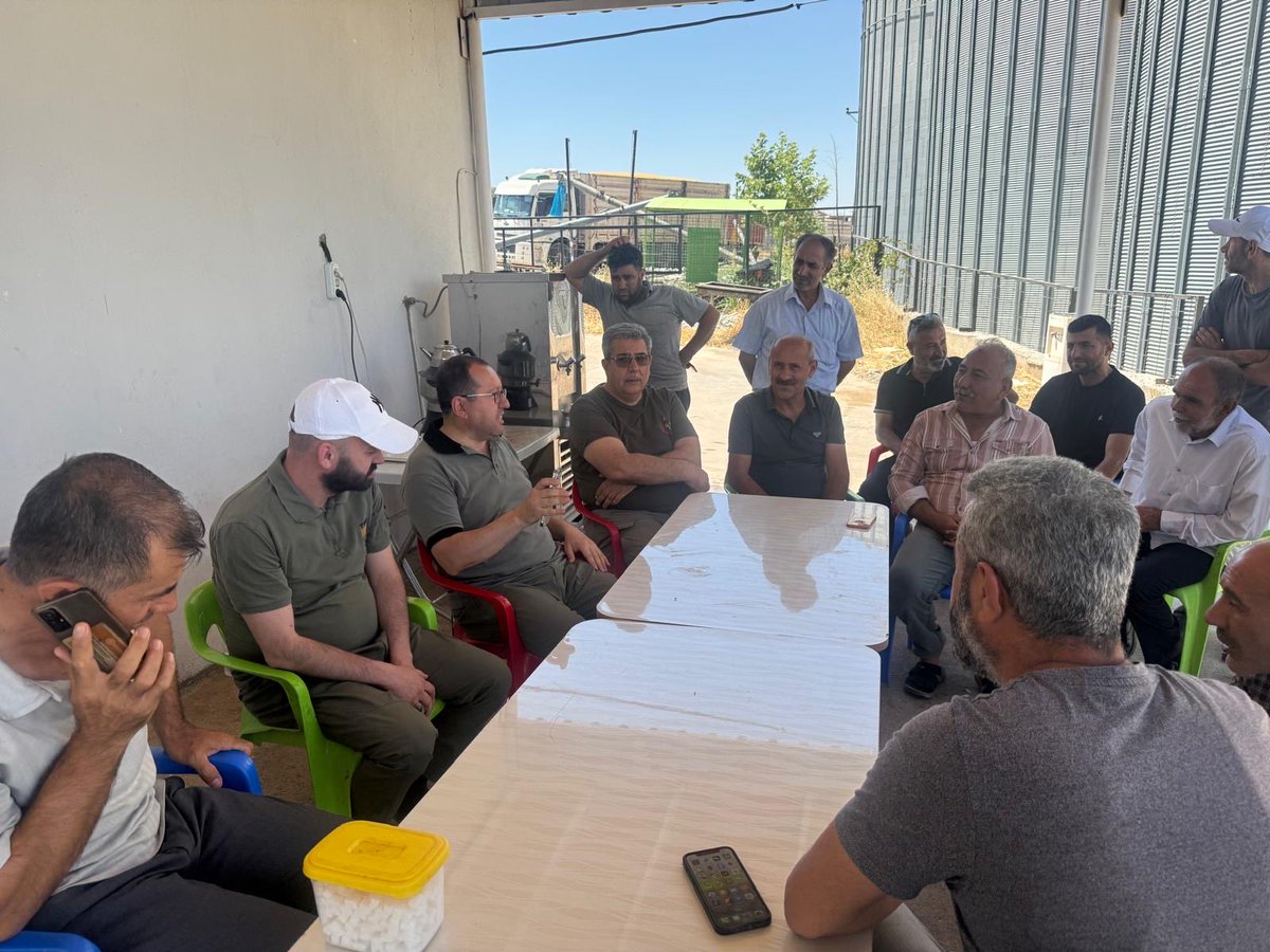 cihansoyalp's tweet photo. Diyarbakır Başmüdürlüğümüzde alım ziyaretlerine devam ettik. Sur Ziraat Odası Başkanı Sayın Mehmet Demir’le görüştük.
#Bağlar Ajans
#Çınar Ajans
#ÖZB Lidaş
#Bal Lidaş
#Atabey Lidaş
@OfisTMO
@Ahmet_Guldal
@cuneyd_cakmak
@masuk21 https://t.co/2ePj5UlCD1