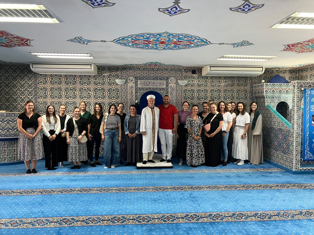 kphedithstein's tweet photo. Interreligiöser Dialog erleben: Besuch der ATIB-Moschee in Telfs https://t.co/jhJhEHZPwC https://t.co/zS97XfBrQM