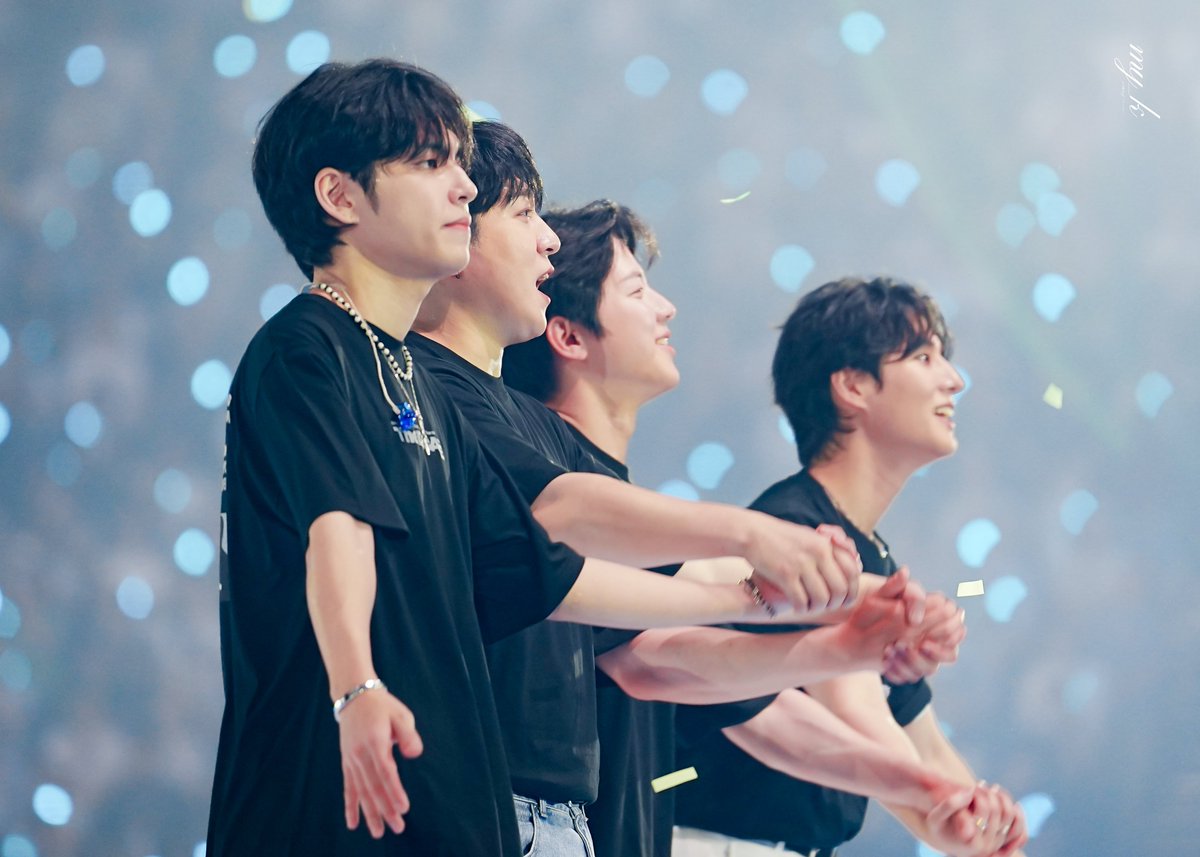 my_youngk_24's tweet photo. 260703<The DECADE> FINALE in SEOUL 
#데이식스 #DAY6 https://t.co/qRzzVgTG0I