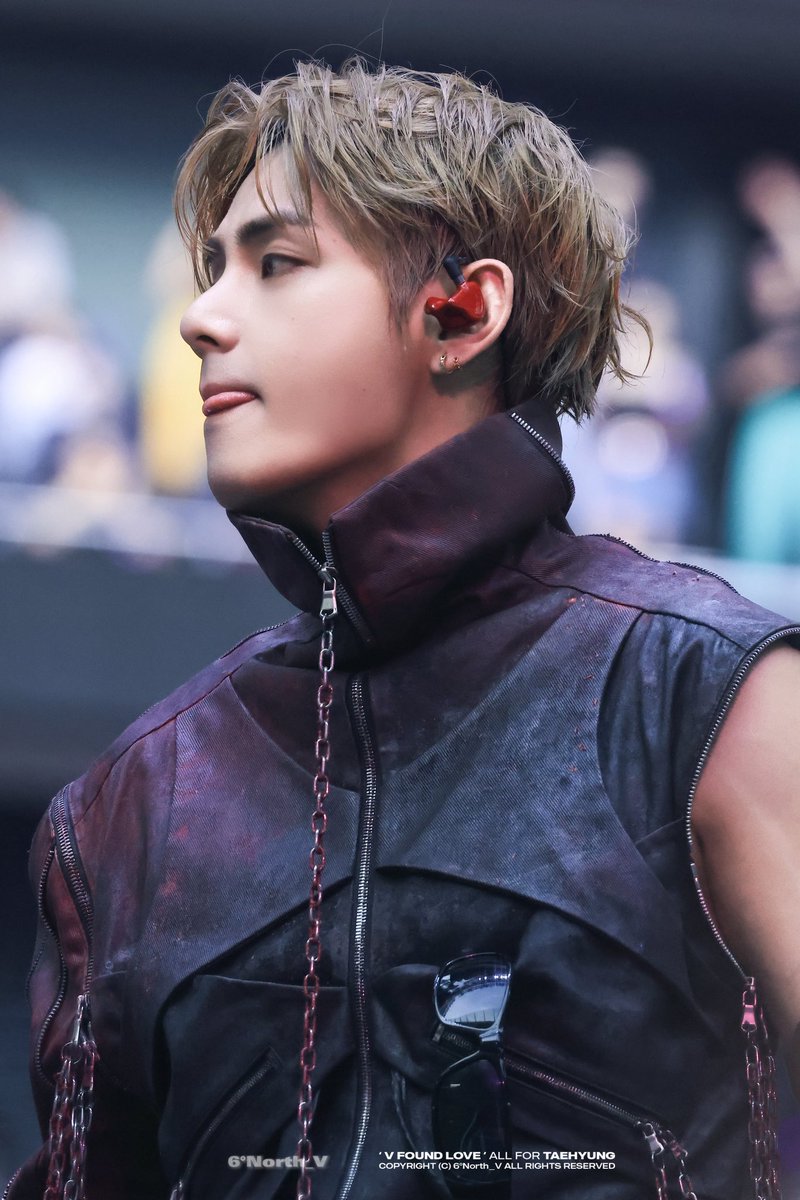 6North_V's tweet photo. 260707
#BTS #방탄소년단 #방탄
#뷔 #김태형 #태형 
#TAEHYUNG #V https://t.co/FF1gOPnVmw