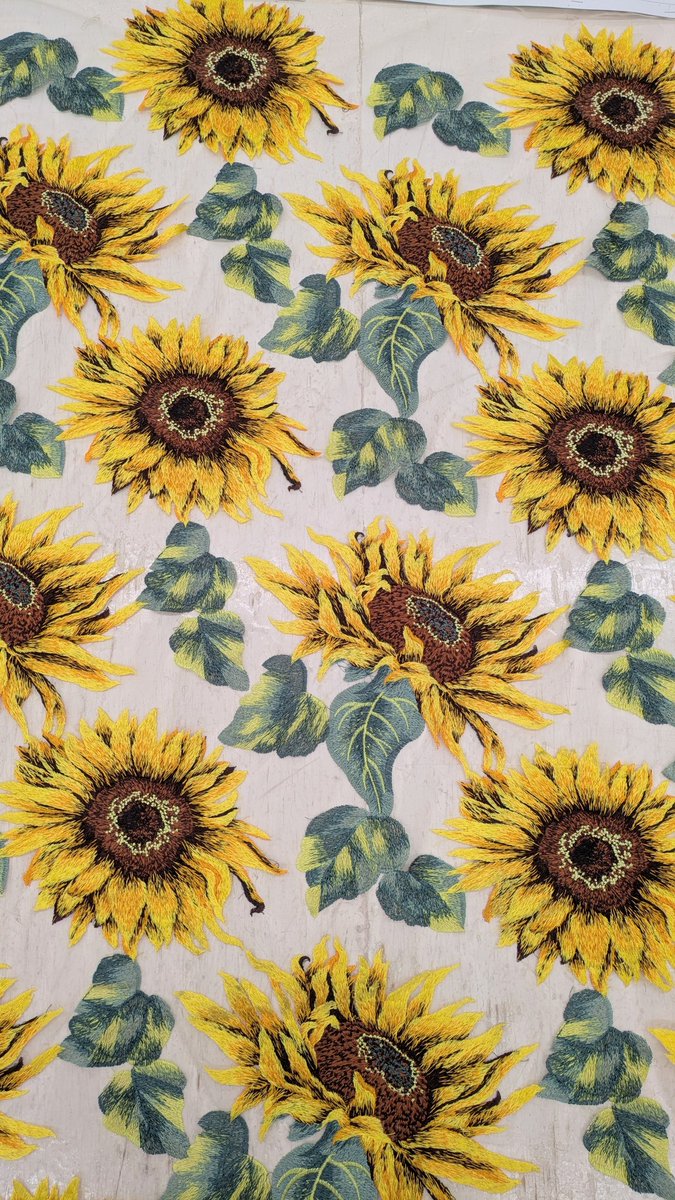 🌻🌻新商品紹介🌻🌻 FM10746 向日葵刺繍 5.ひまわり 生地巾:約120cm