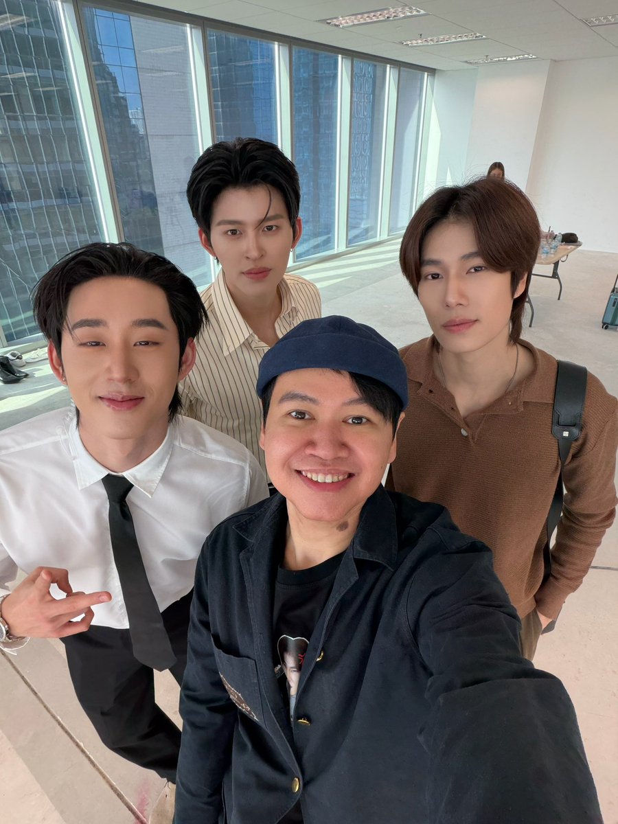 xiseks's tweet photo. แด่วันปิดกล้อง #PeachAndMeSeriesLastQ https://t.co/xHeW4XDf2h