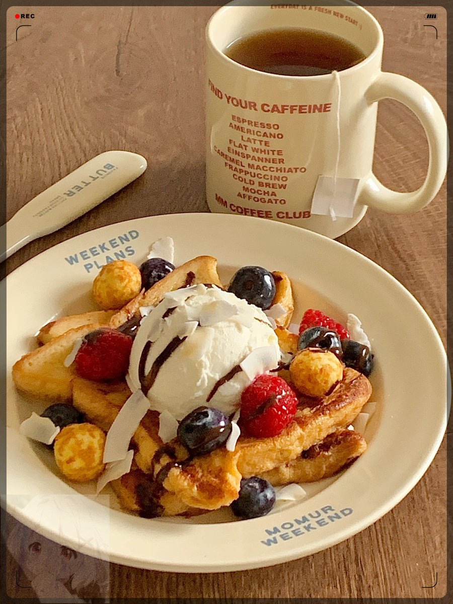 andree0559's tweet photo. Nothing beats the first bite of homemade vanilla waffles drizzled with warm maple syrup on a lazy Sunday morning. Life’s small, sweet wins. https://t.co/hnzfgpuaM6