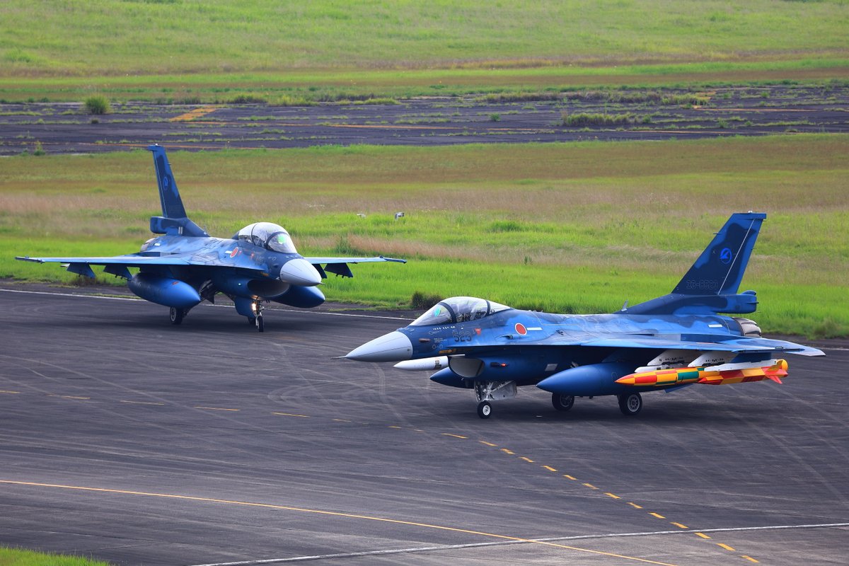 naoki_o_0557's tweet photo. 2026/7/8 岐阜基地
3rd
F-2A（523）
+ASM-3改
随伴機
F-2B（105）
白鉛筆＆色鉛筆スタイルで試験飛行を実施。
先ずはこの2機で帰還。
#岐阜基地 https://t.co/cz7kUG2Xov
