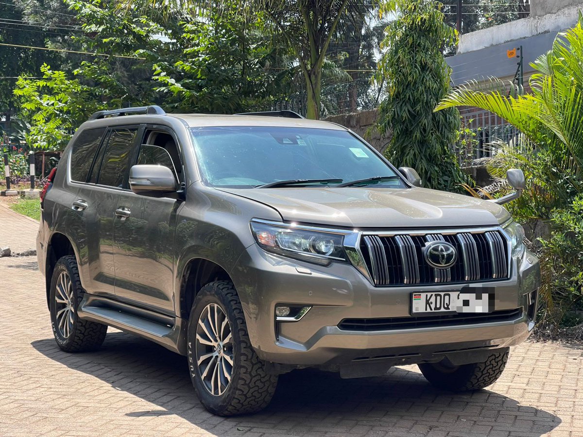 SleeksterAuto's tweet photo. TOYOTA PRADO
🚗 YOM 2018
📷 2.7L PETROL ENGINE
💰 PRICE: 5,400,000 https://t.co/nW5HUCsXZT