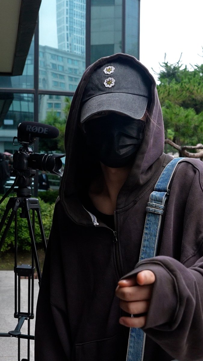 kbsworld_enter's tweet photo. [줌인캠] #EVAN #에반 #Rideordie #뮤직뱅크출근길

EVAN (에반) 뮤직뱅크 출근길

🎥영상 촬영일: 260703

https://t.co/1BbWWovaKq https://t.co/EeztTClLzB