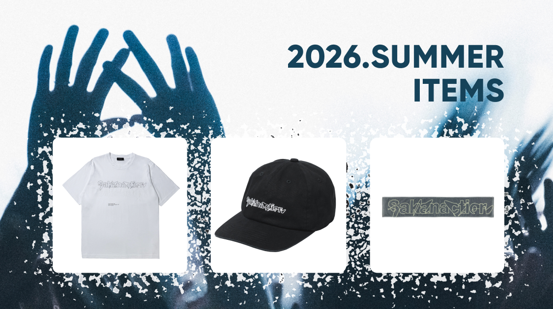 sakanaction's tweet photo. SAKANACTION 2026 SUMMER ITEMSのお知らせ

夏フェスにて販売するアイテムを公開！

▼各アイテム詳細はONLINE STOREにて🛒
https://t.co/4xPgsnpz98

※各イベントでの販売アイテムは都度お知らせします。
※各イベントでのお支払い方法や販売時間などのグッズ販売詳細は、各イベントからのご案内をご確認ください。

■通信販売スケジュール
【一般販売】※先着販売
7/21(火) 19:00～

【受注販売】
8/17(月) 19:00～8/23(日)23:59

▼詳細
https://t.co/sruIcLPL1R

#サカナクション