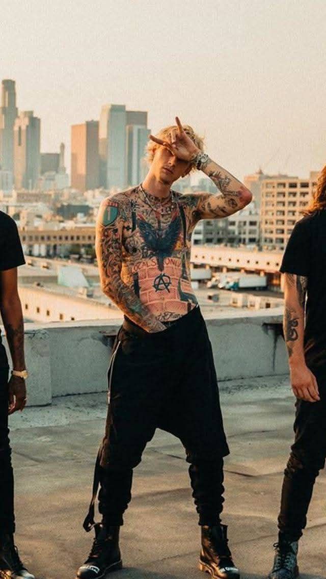 MGK_pics's tweet photo. https://t.co/A7UofNRqD2