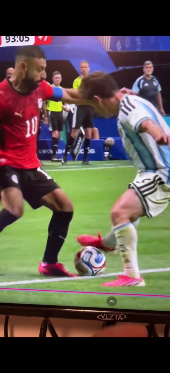F_A_F's tweet photo. @kalila_fred @CNN He went for the ball first. Keep crying. https://t.co/UQidm1lTuh