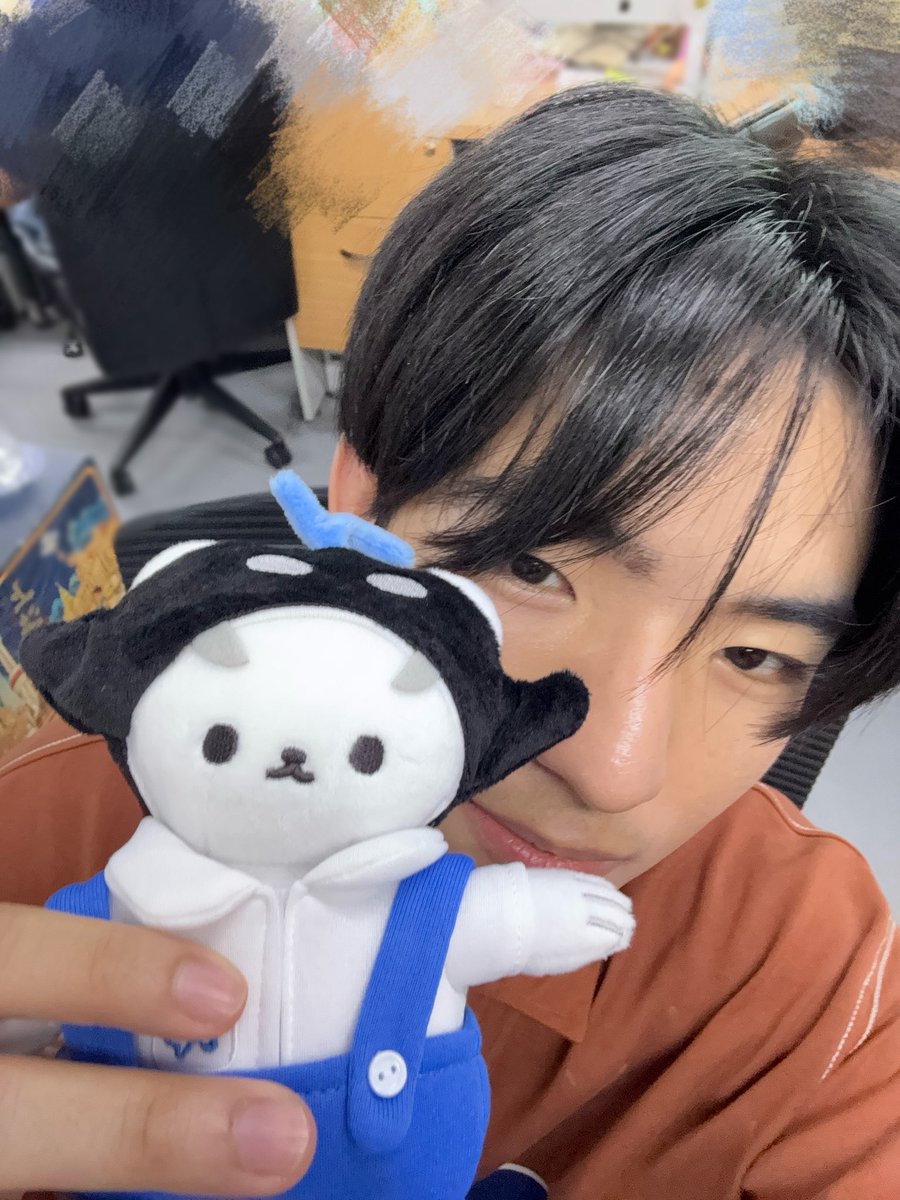 promkcy's tweet photo. แม่: อยากได้โพก้าซัง ฝากซื้อได้มั๊ย
พร้อม : 🫡
เอาซังกลับไปอยู่ด้วยกัน #promkcy https://t.co/v3CpjZ9bMX