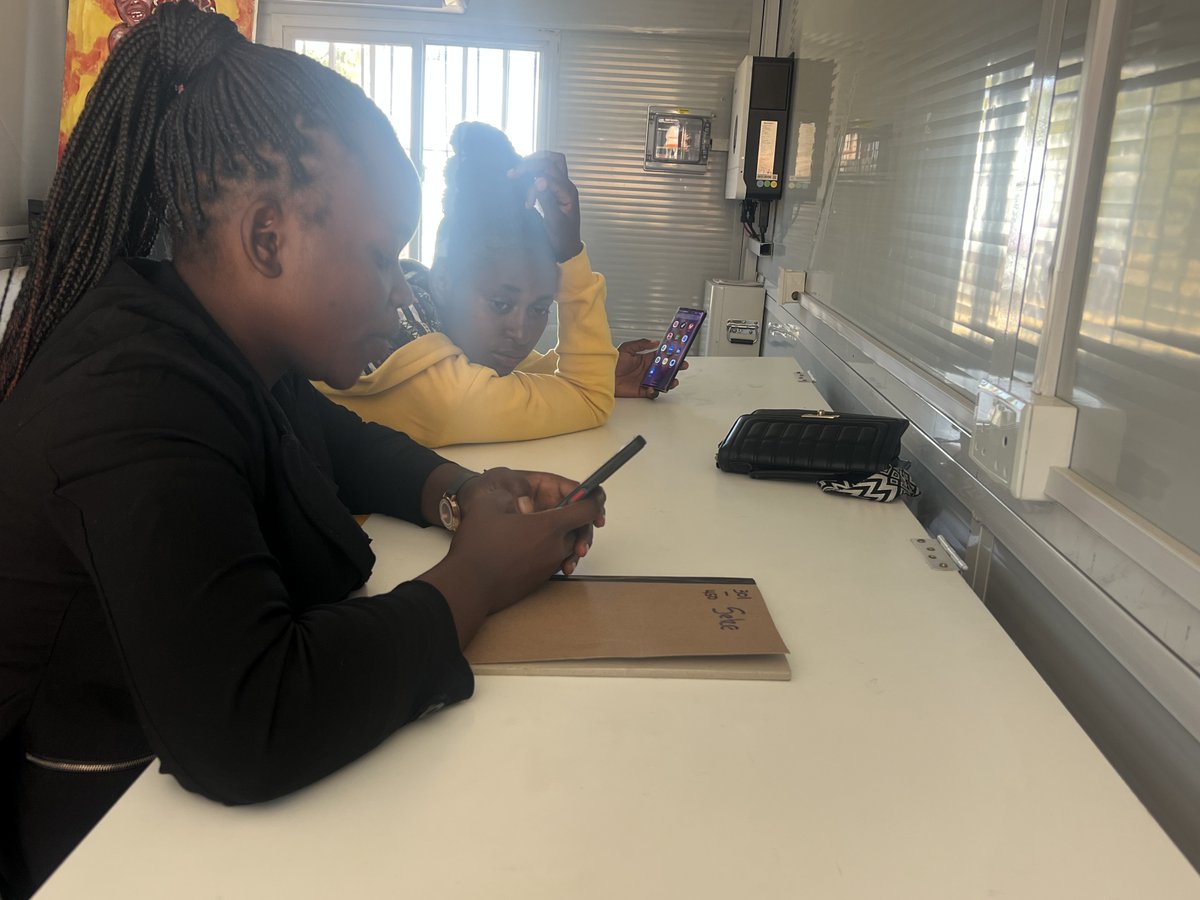 WCOZIMBABWE's tweet photo. When women have access to the internet, they gain more than a connection, they gain access to information, opportunities, networks, and the power to shape their futures. The Seke Paruware Economic Hub continues to make this possible https://t.co/v73y3cT1t0