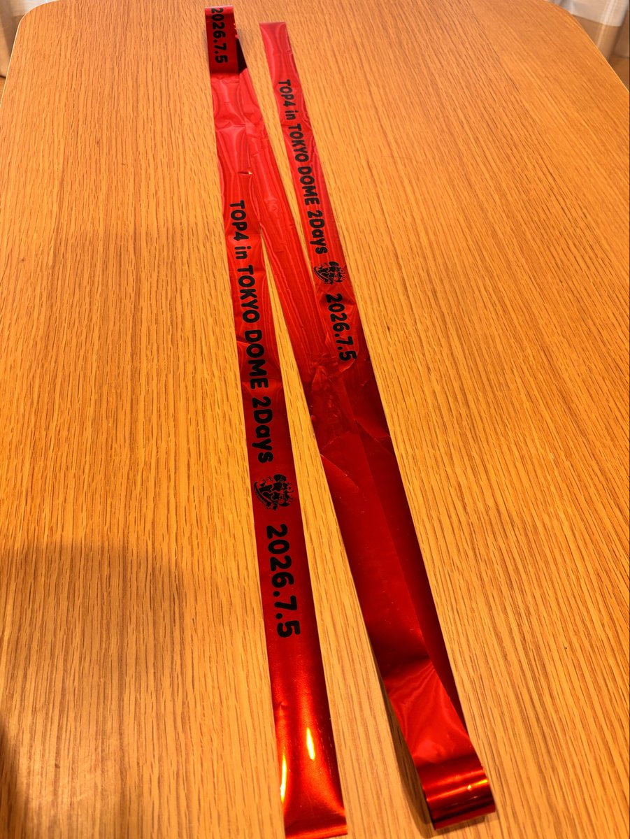 pipimajical's tweet photo. 交換 TOP4 銀テープ 

譲）7/5赤 フル 

求）7/5緑 フル

⚠️数箇所初期の折れがあります。
気になる方はご遠慮ください。
トラブルを避けるため、できるだけ状態の近い銀テープでの交換お願いいたします。

郵送での交換希望です
お気軽にお声がけください🙏 https://t.co/OEBloxUTHL