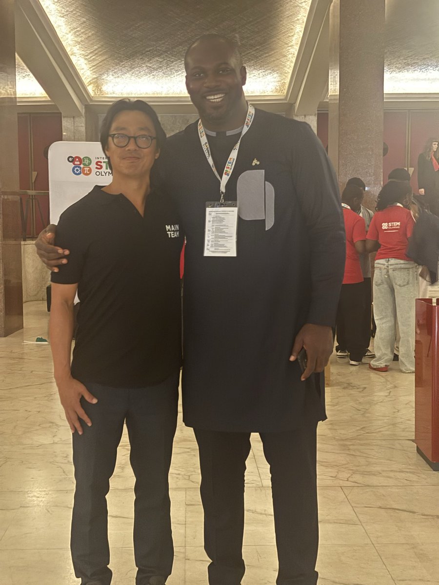 winexviv's tweet photo. This is Mr. Benjamin, and he is in charge of assessments for the International STEM Olympiad.

He said that this year's exam was the toughest ever, and for our boys to get gold, it means they are far ahead of their peers.

Nigeria has the brightest untapped brains globally. https://t.co/tEdzoYDkod