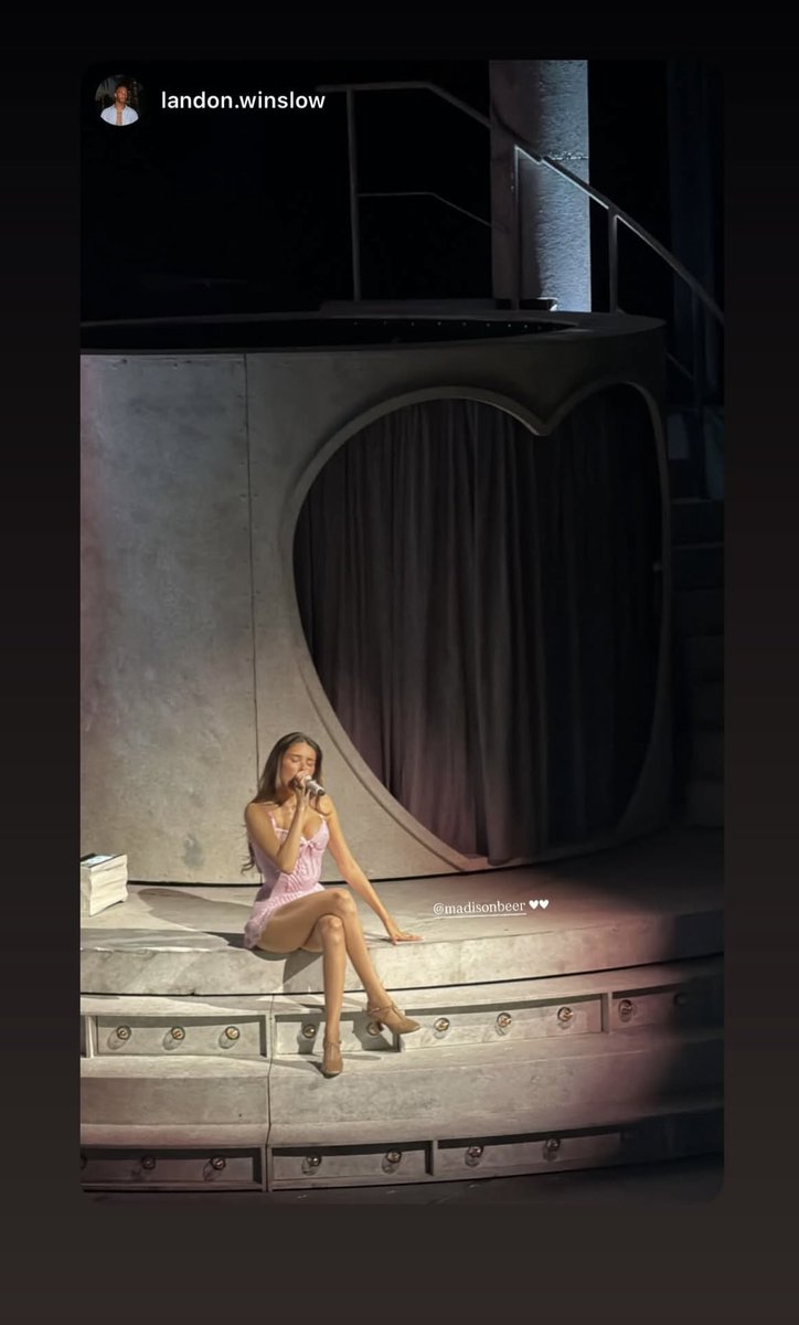 madisonbeer_hq's tweet photo. thank u sweet philly what a fun night π€π€π€π€ΈββοΈπ€ΈββοΈπ€ΈββοΈ
Madisonβs instagram stories #PhiladelphiaLocketTour https://t.co/v7mKfg0Xt7