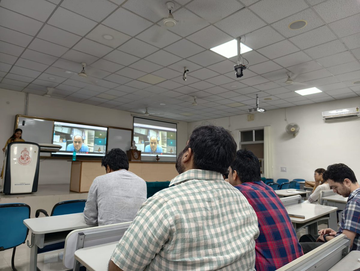 RajeshPandeyLab's tweet photo. Witnessed amazing work from Debashruti Das highlighting TB susceptibility in Indian population threading together GWAS, eQTL, sQTL and population specific validation of identified genetic loci. Awards of being in Academic..congratulations @gyanc7 @Gyan_Lab https://t.co/E2sl38VT6p