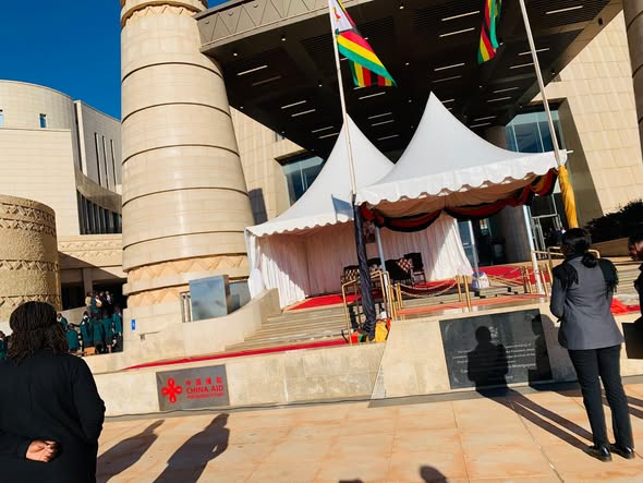 LindaNcube16's tweet photo. HE President Dr @edmnangagwa  will officially open the 34th Junior @ParliamentZim today in Mt Hampden. Their meeting is more than just a symbolic  gathering but a structured platform where children and young leaders can  debate, propose solutions, and influence policies. https://t.co/88UBqqrq9t