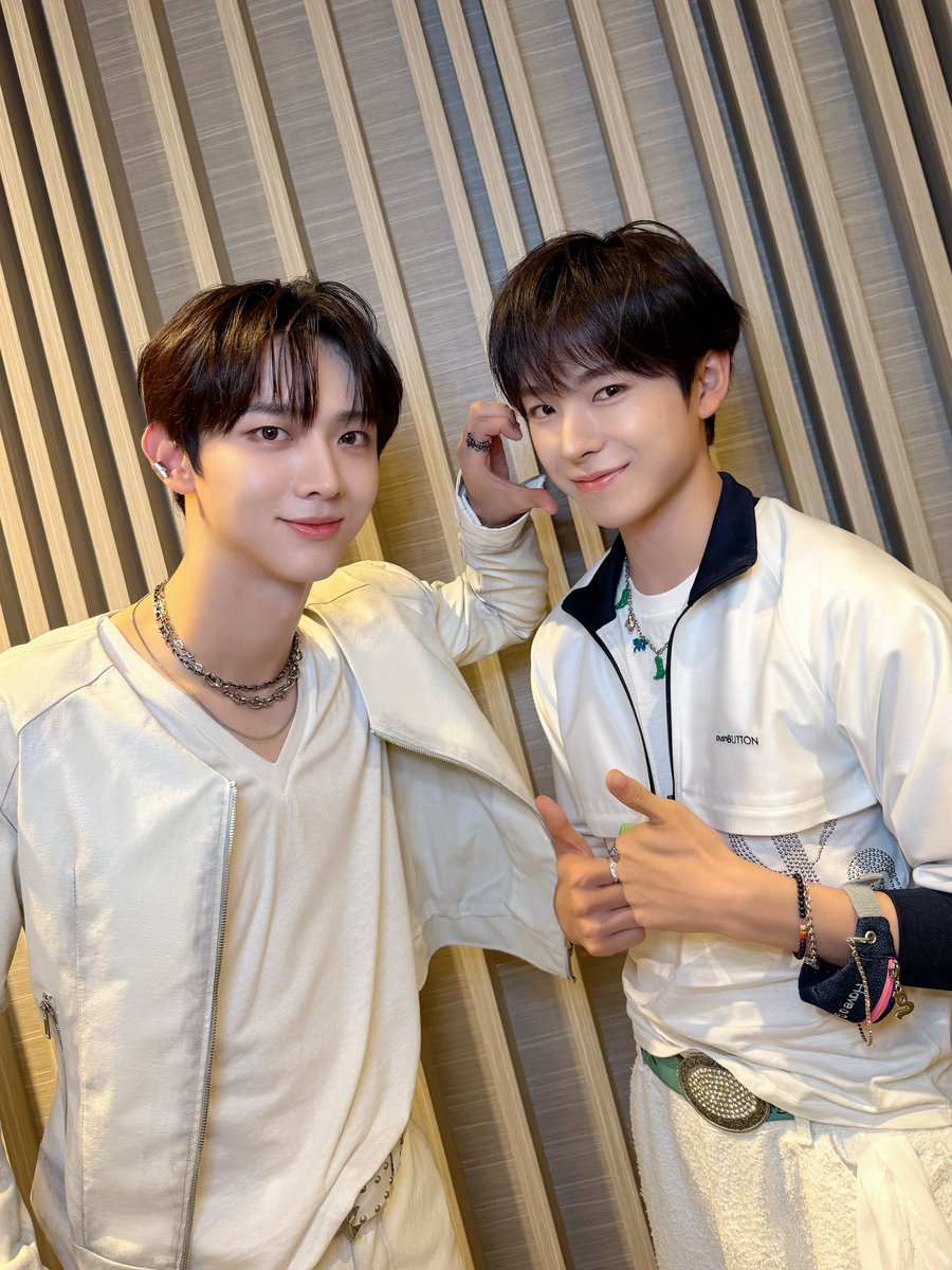 nctwish_jp's tweet photo. BOY MEETS GIRL with #AND2BLE #YOOSEUNGEON

EVERYTHING, ALL AT ONCE, NEO
https://t.co/nGppagW5rf

#YUSHI #유우시 #ユウシ  
#NCTWISH #BOYMEETSGIRL
#NCTWISH_BOYMEETSGIRL
#NCT_10TH_ANNIVERSARY https://t.co/PXa2GkQpkU