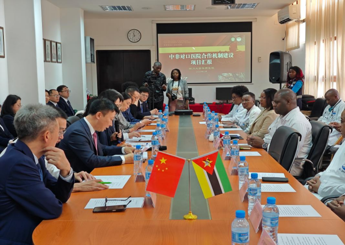 IHuaXi's tweet photo. 🌍 Strengthening global health partnerships!
#WCH visited Mozambique 🇲🇿 to advance medical education, research, clinical collaboration, and officially launch the China-Africa Joint Medical Center. 🤝
#GlobalHealth #MedicalEducation #Africa #Germany #ChinaAfrica https://t.co/5PhRJI3lz2