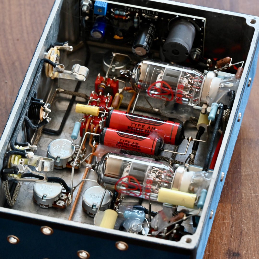 PeaceHillFX's tweet photo. ODS Tube Preamp (SN300) w/Footswitch Option
アメリカからのオーダーで製作🇺🇸 こちらでついにシリアル300番。遠くまで来た

動画は、先日のサウンドメッセからギタリストの森本さん@Tak_JM 🙏🙏 https://t.co/A2uD66oHzB