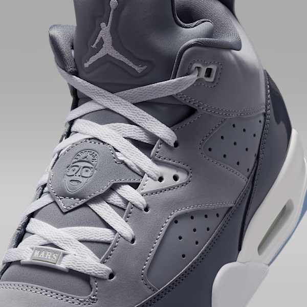 _1STLook's tweet photo. Jordan Son of Mars Low

Nike Official Images
AJ https://t.co/TbMnHklFy3