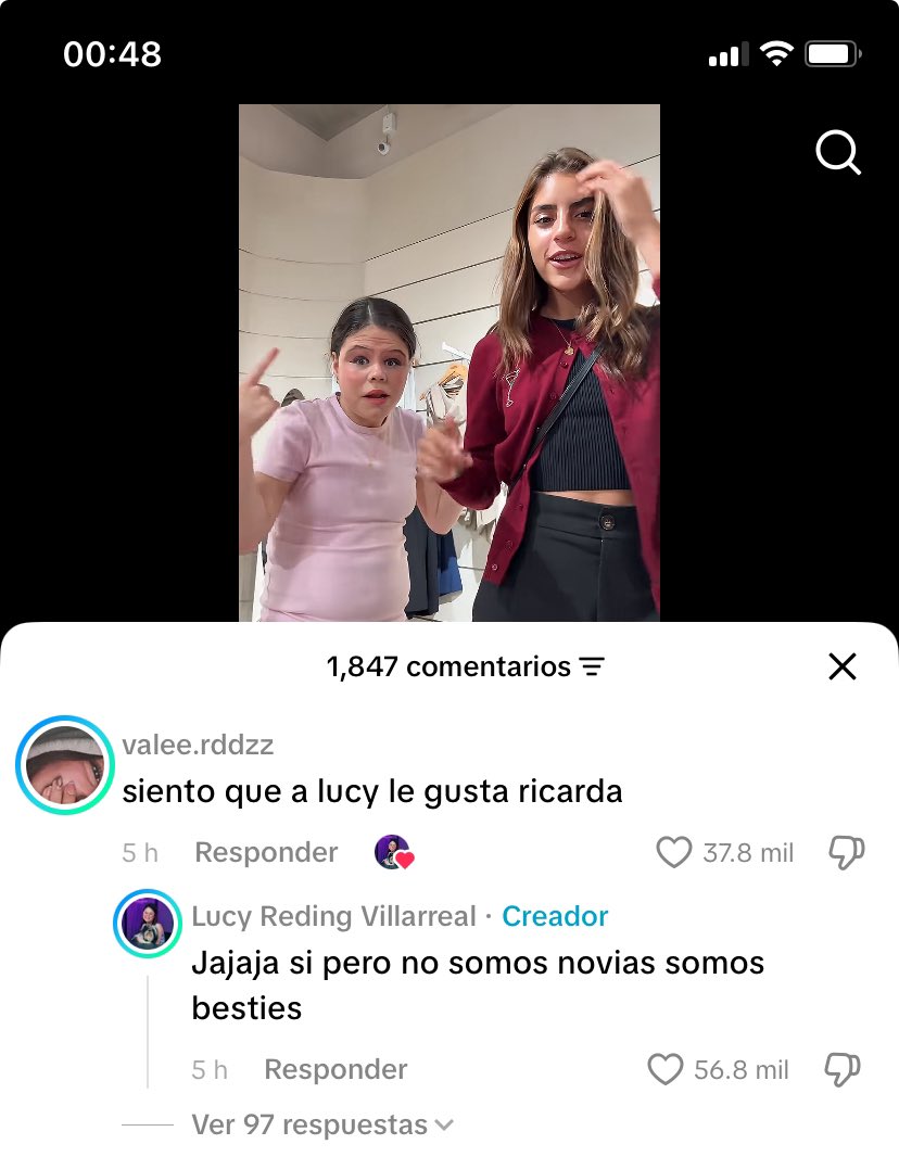 bluniezz's tweet photo. yves cuando creaba ella sola las allegations con la koo soyoung https://t.co/lRu1QW9HB1