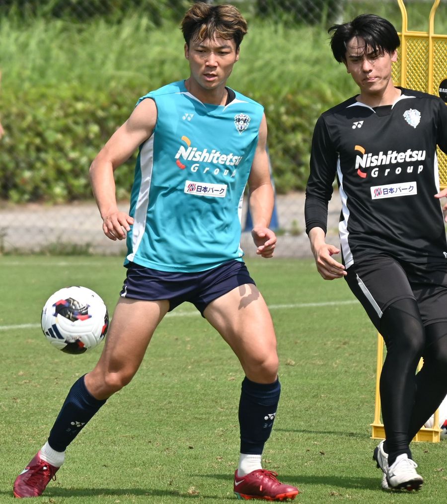 nishispo_avispa's tweet photo. 「自分のキャリアの中で一番悩んだというくらい悩んだ」　

完全移籍のMF椎橋慧也選手が示す決意

▼記事はこちら▼ #avispa
https://t.co/5BI7bhxKI8 https://t.co/fSRKlX7O88