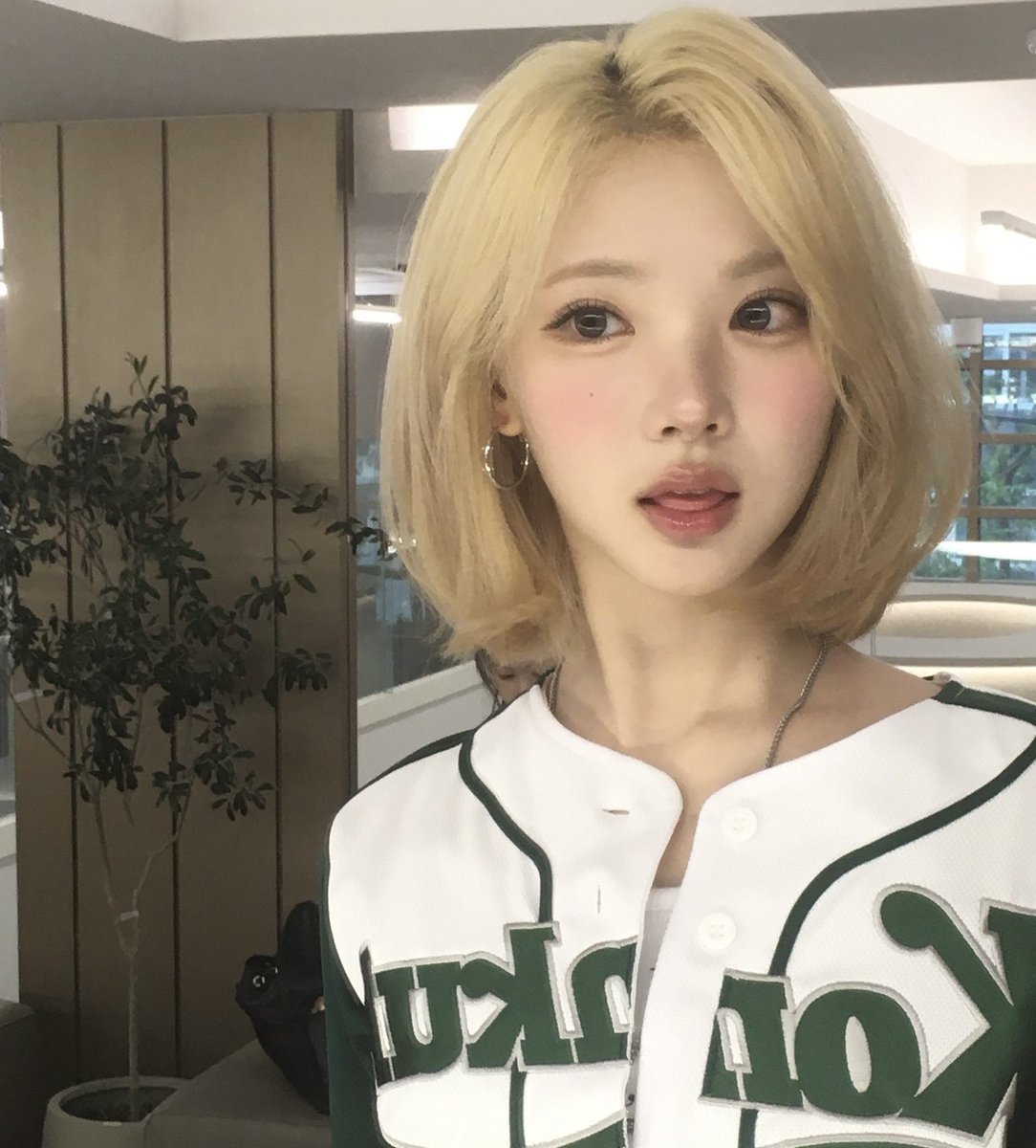 EcoWvae48566's tweet photo. 확신의 레즈픽 얼굴상 https://t.co/5kiKYPyEOR