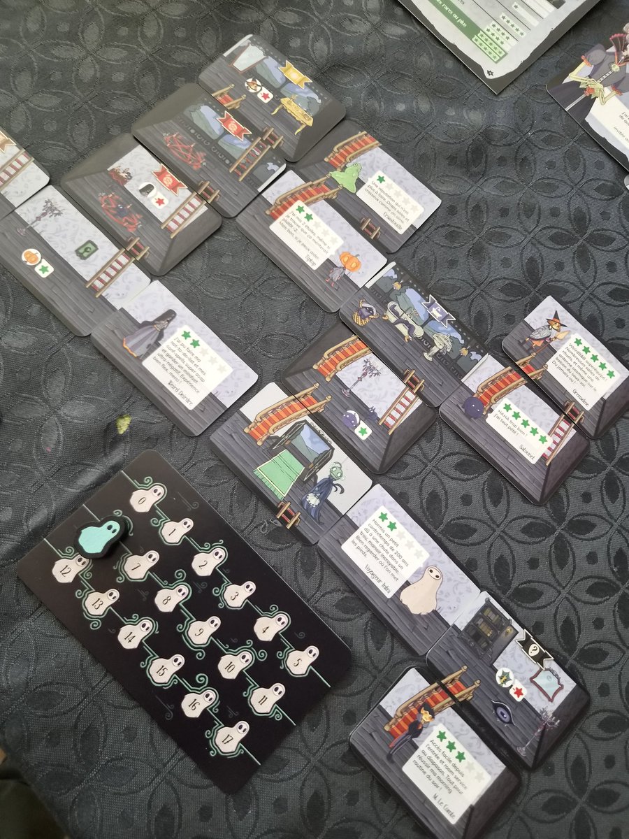 BDPHILOU's tweet photo. #ManoirBizarre @StudioBombyx de @dor_orange et @Elbostar c’est super bien! 😁 Construisez un hôtel en répondant aux exigences de l’archithèque et des clients mystères. C’est simple, rapide, malin et il y a une tonne d’avis à la "Booking . com" très drôles! A découvrir absolument! https://t.co/ZljXJ0Tsrc