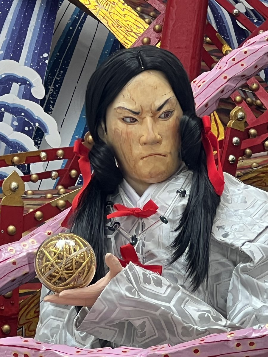 人形だと思う なんて、なんて 人形に魅了される 人生なのだろう