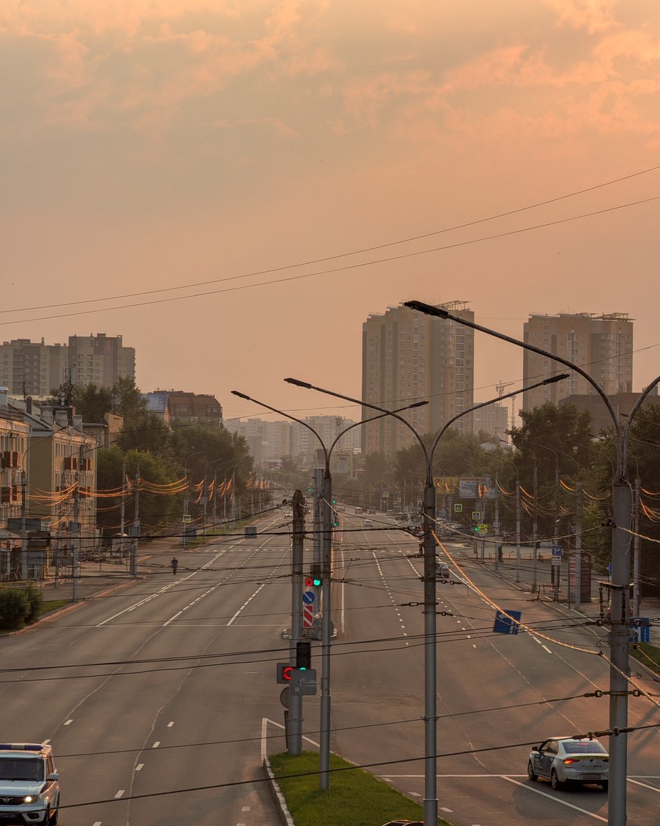 RTTGroveZ's tweet photo. My favorite time of the day? When the sun has not yet risen and the city is empty https://t.co/sLwB1AvrZm