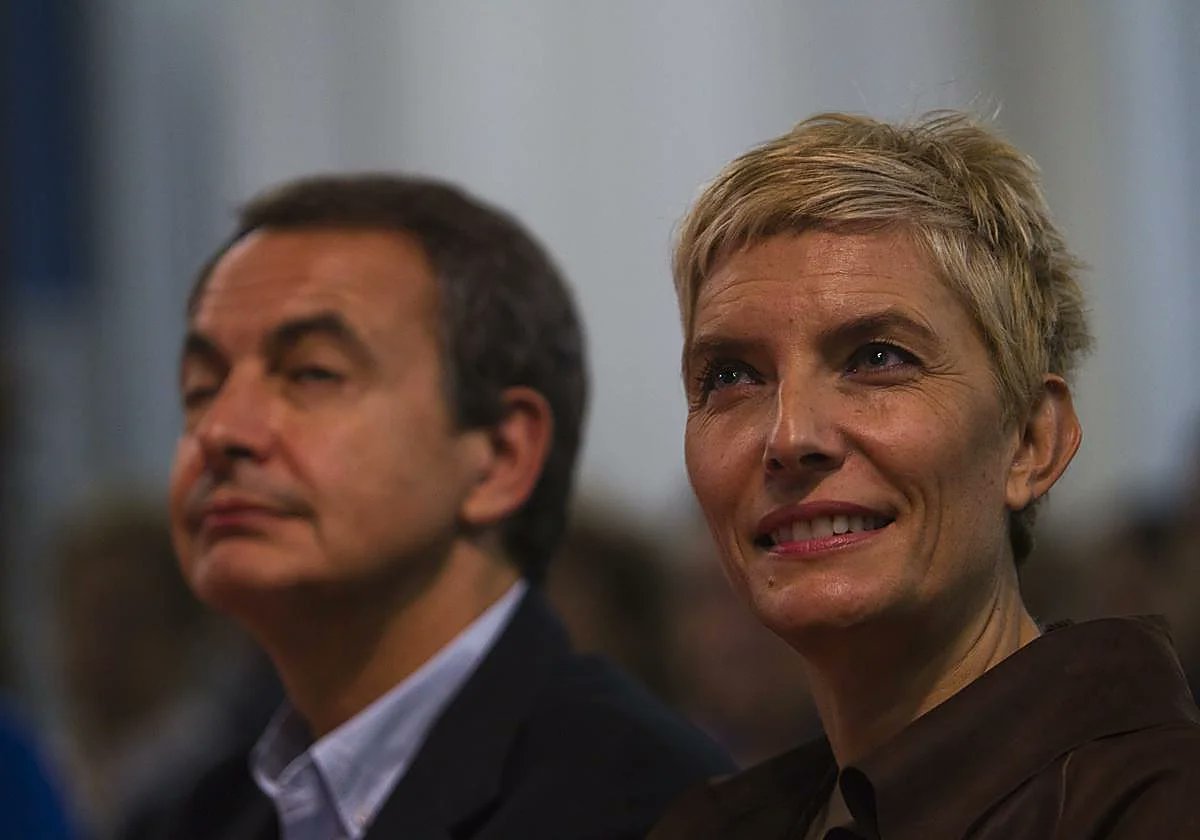 pabloharour's tweet photo. La declaración conjunta de IRPF con Zapatero obliga a su mujer Sonsoles Espinosa a cargar con las deudas fiscales que la inspección de Hacienda pueda reclamarle al expresidente por joyas y posibles fraudes patrimoniales https://t.co/nvnKZ9HiMV https://t.co/CvZOQllwi9