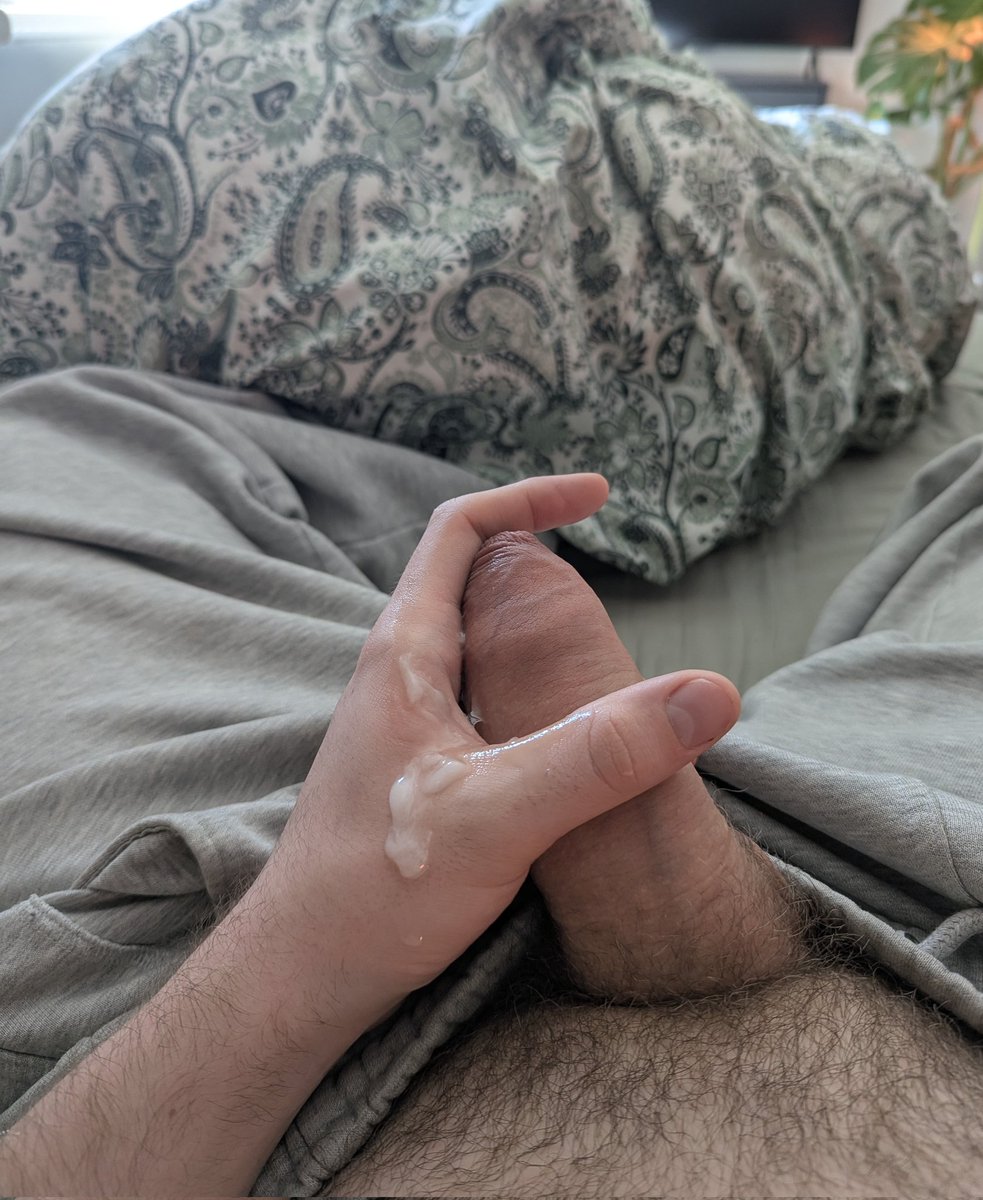 bigd11ckk's tweet photo. Thick load to start the day off right ;)

Who's coming to clean it up https://t.co/JWNucIBmi3