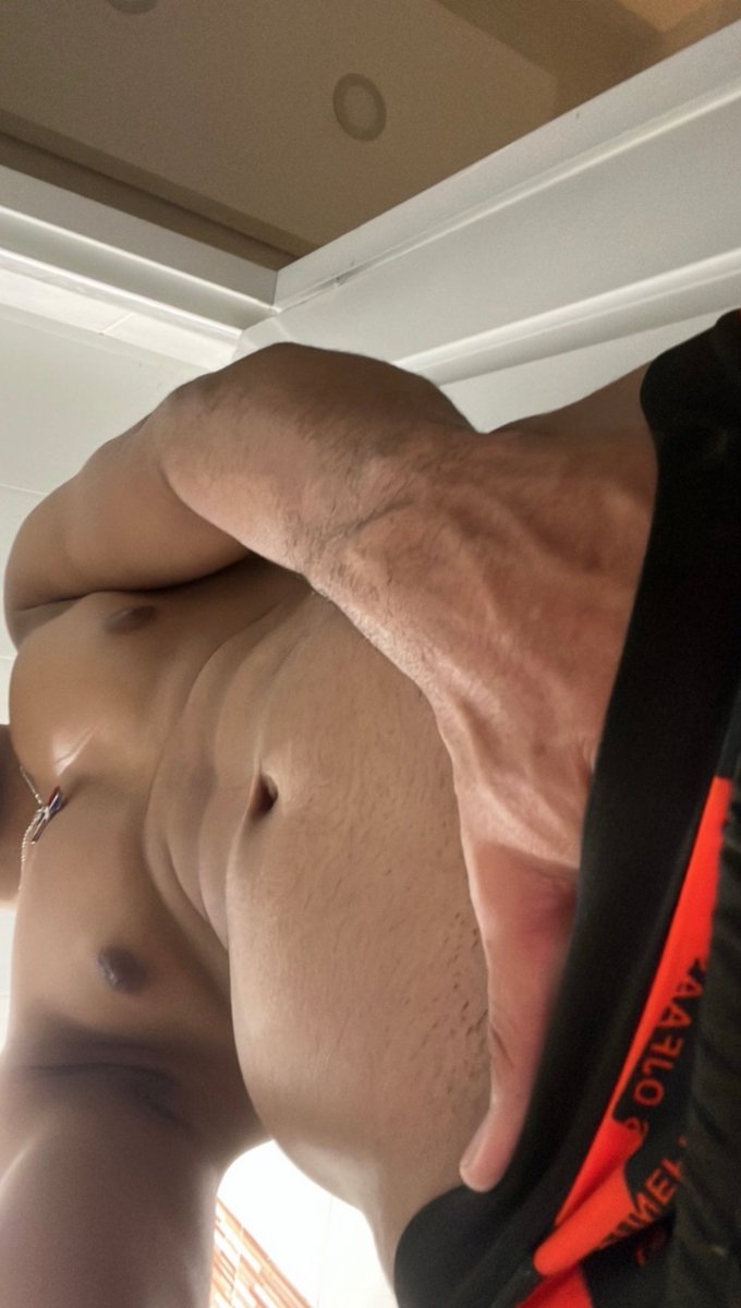 SpicyDR28's tweet photo. @Cacarotosx Quien tiene el video de el? https://t.co/nP4gkZvn3A