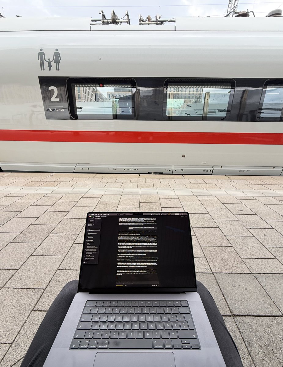 onekapisch's tweet photo. Zug Verspätung?

Ich nenne das Bonuszeit für Claude Code. https://t.co/6MORWUxZKs